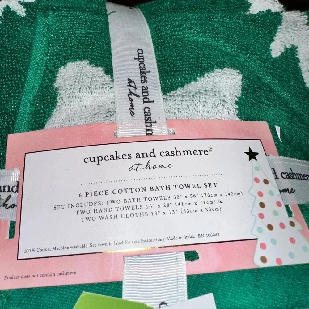 New Holiday Cupcakes and Cashmere 6 Piece Cotton BathTowel set green & white bow